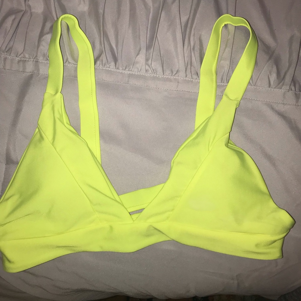 Bikini top